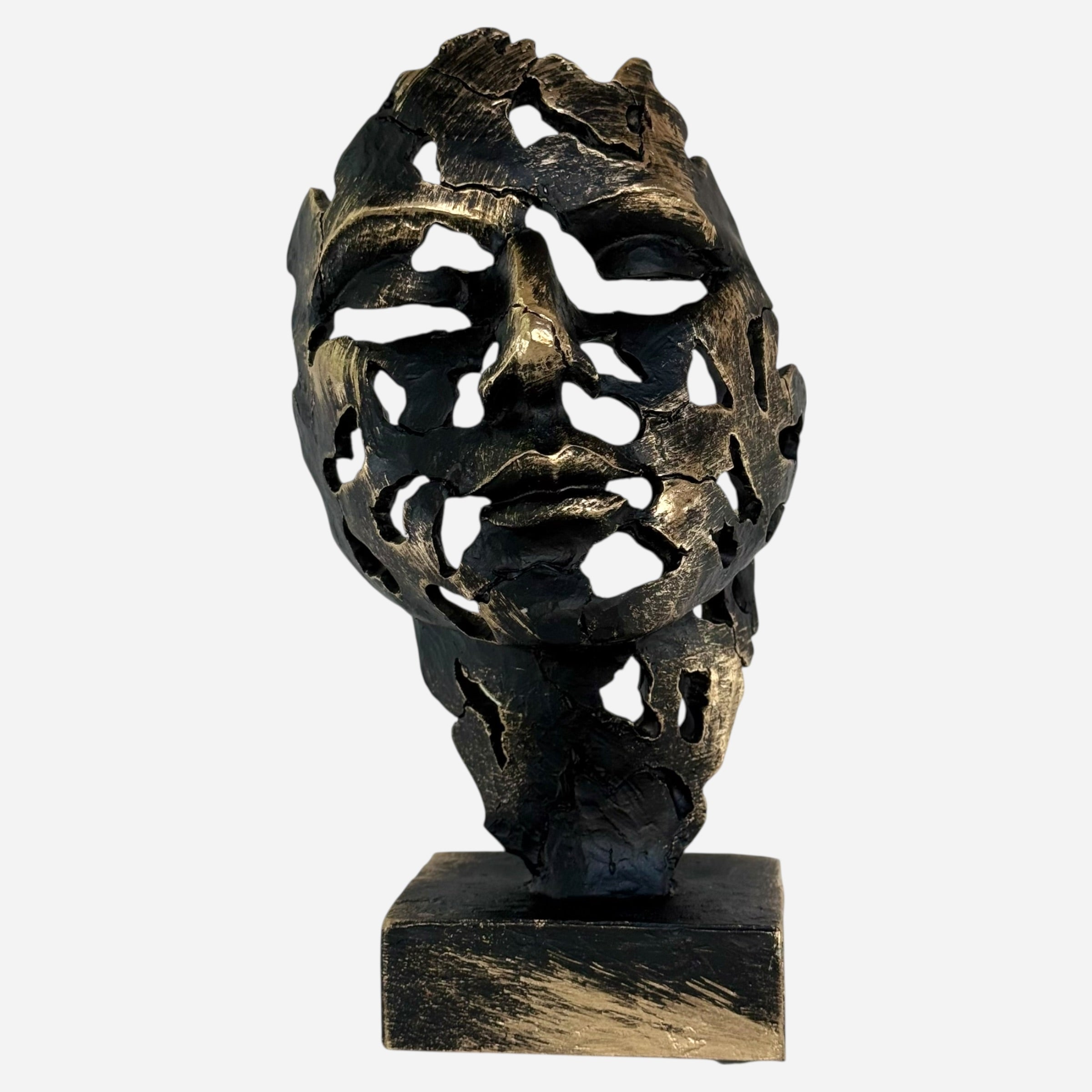 Cracked Face Abstract Mask Statue